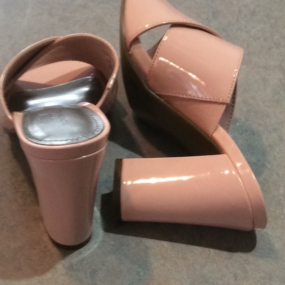 Blush opened toed heels - Picture 3 of 5